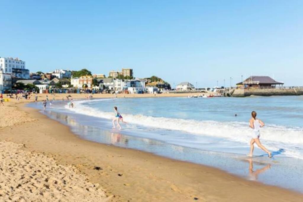 Stylish Holiday Let In Central Broadstairs Apartment Exterior foto